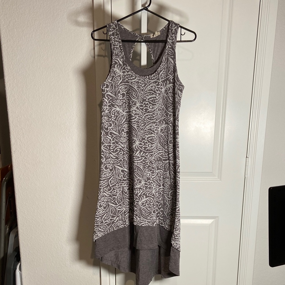 Lot of 2- Mod-O-Doc Chic High-Low Gray/Blue Patterned Dresses size S